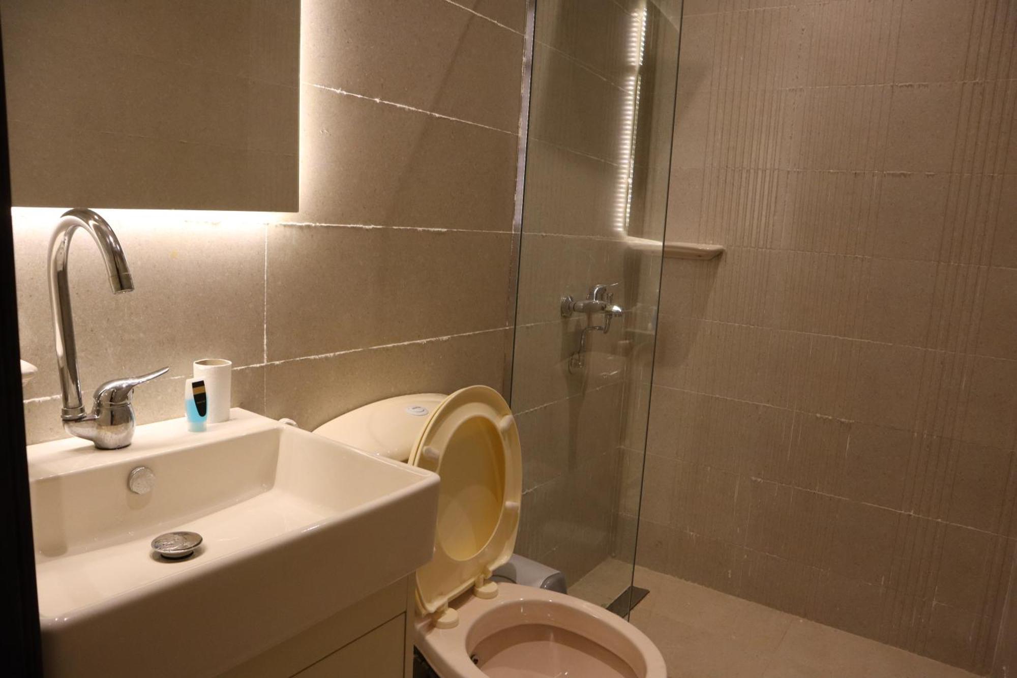 Calma Downtown Hostel Cairo